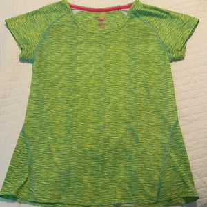 Women’s Reel Legends small tee !